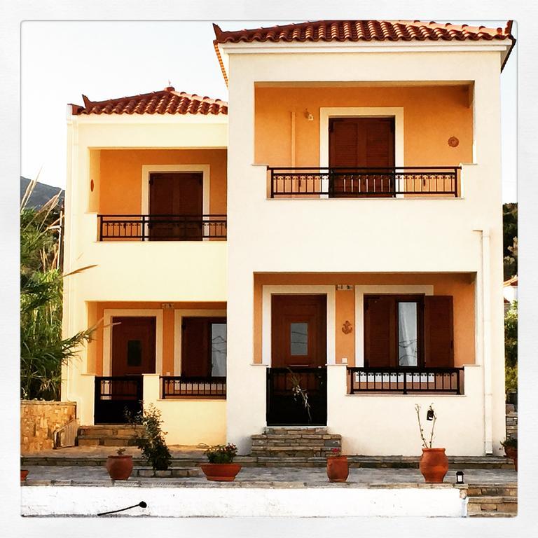 Anemos Apartments Marathokampos Exterior photo